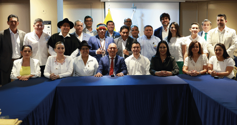 Noticias_Presidente_Mesa de trabajo 1